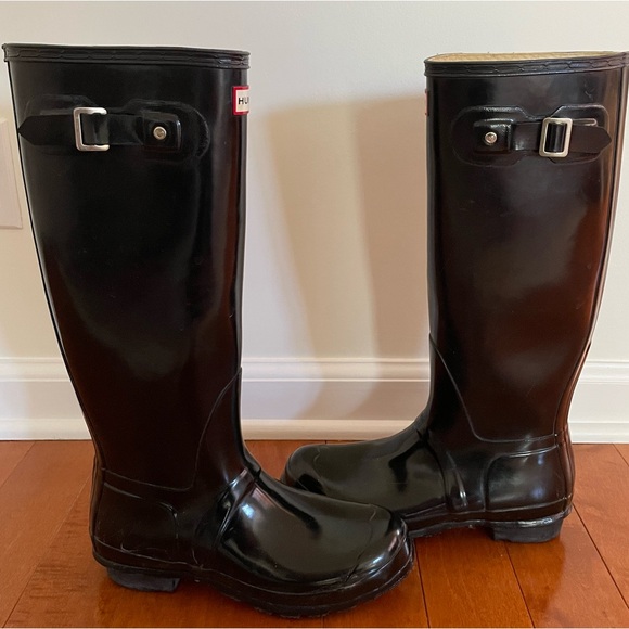 Tall Hunter Rain Boots - Picture 2 of 4